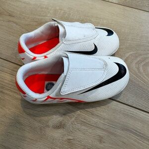 Nike Mercurial Vapor Toddler Soccer Cleats size 9